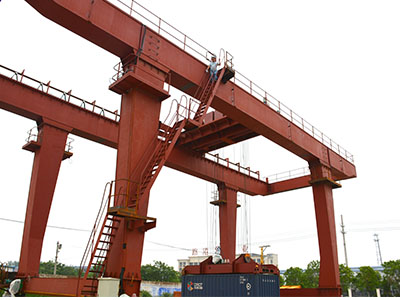 集裝箱門機(jī) 集裝箱門機(jī)